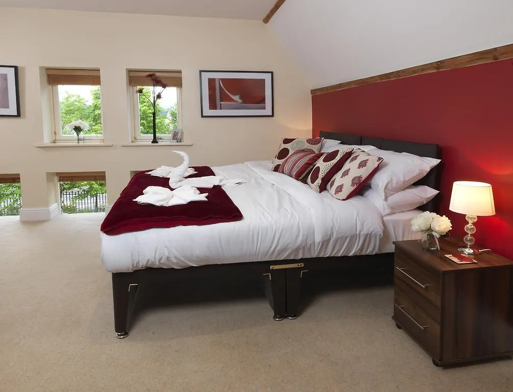 Garden View, 6 Rodley Hall, Leeds Apartment Leeds